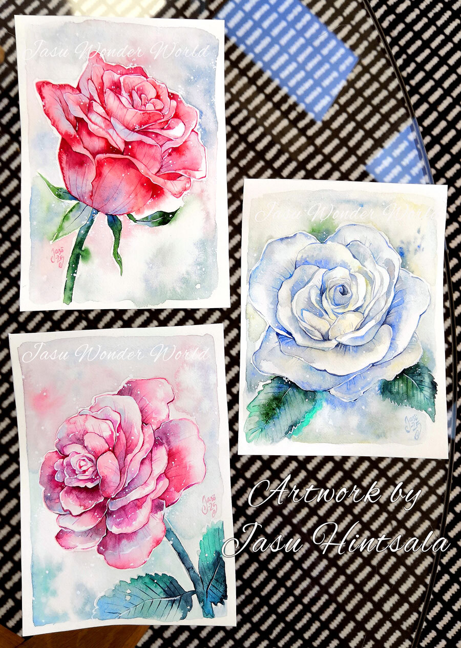 Last weekend I attended a "triple-graduation party" and made three cards for the occasion (+4 tiny cards to go along some roses). :)