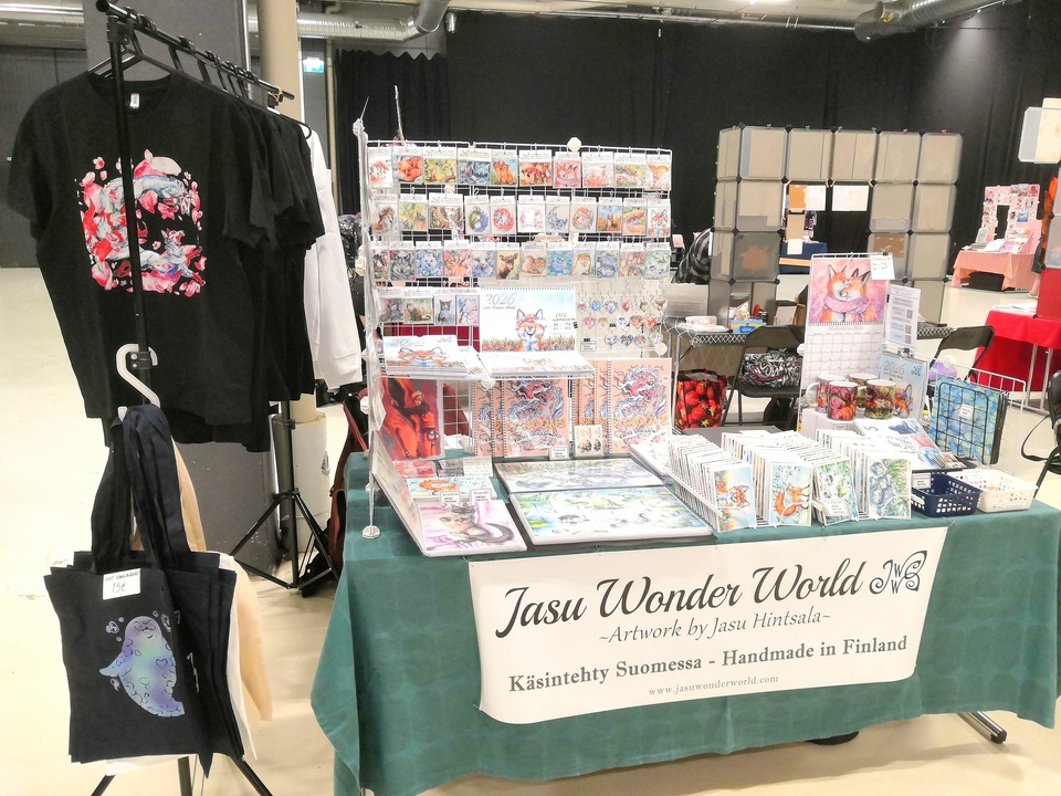 One more day of Animecon ✨ I'll be here at Jyväskylän paviljonki until 4pm, welcome!