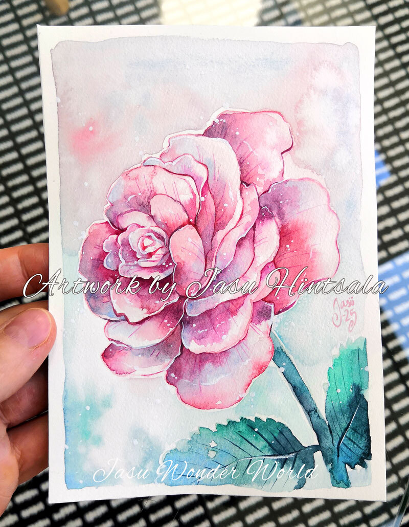 Last weekend I attended a "triple-graduation party" and made three cards for the occasion (+4 tiny cards to go along some roses). :)