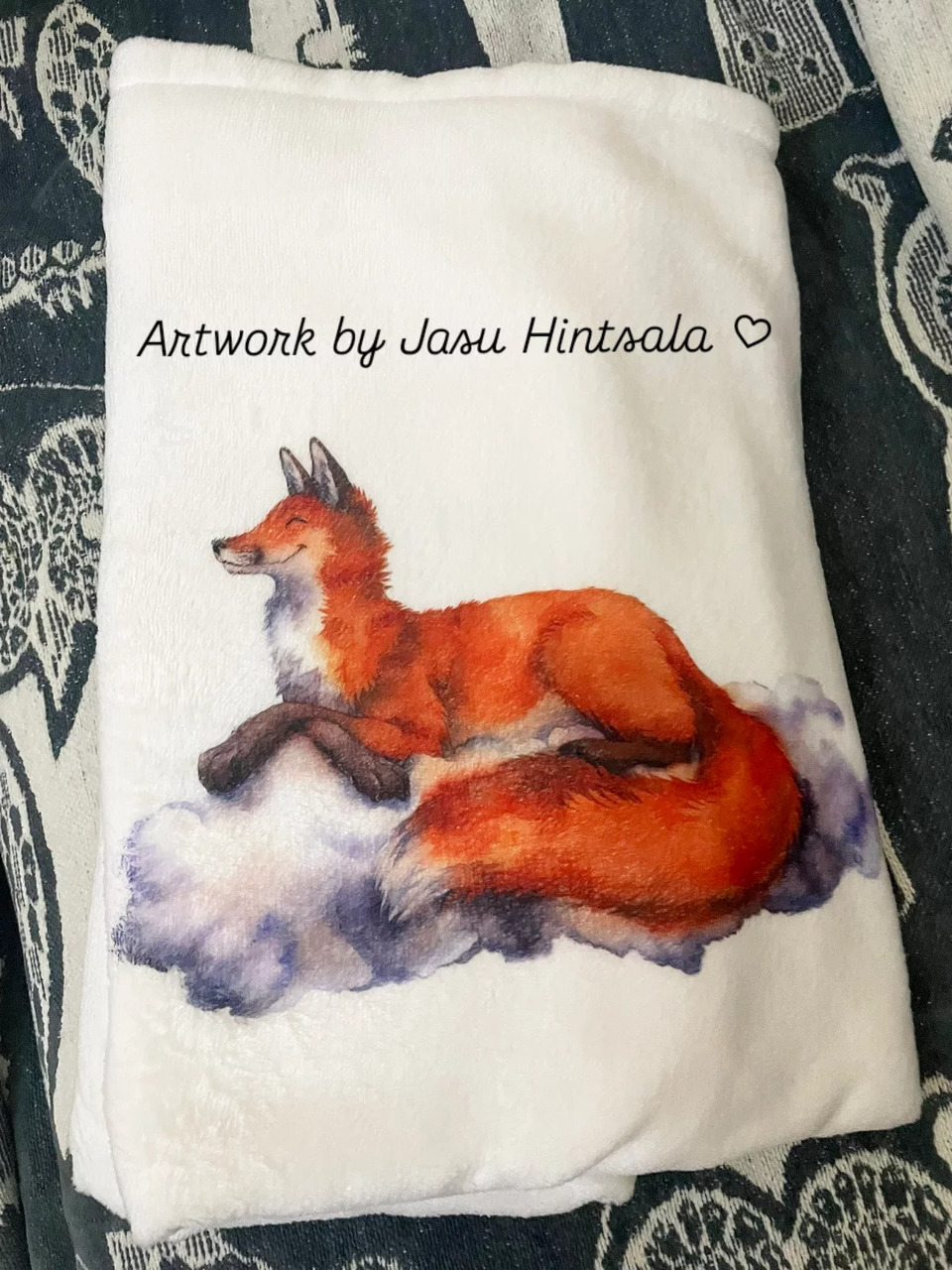 A custom-ordered fox blanket and Sebastian book were shipped yesterday. 🦊🦒